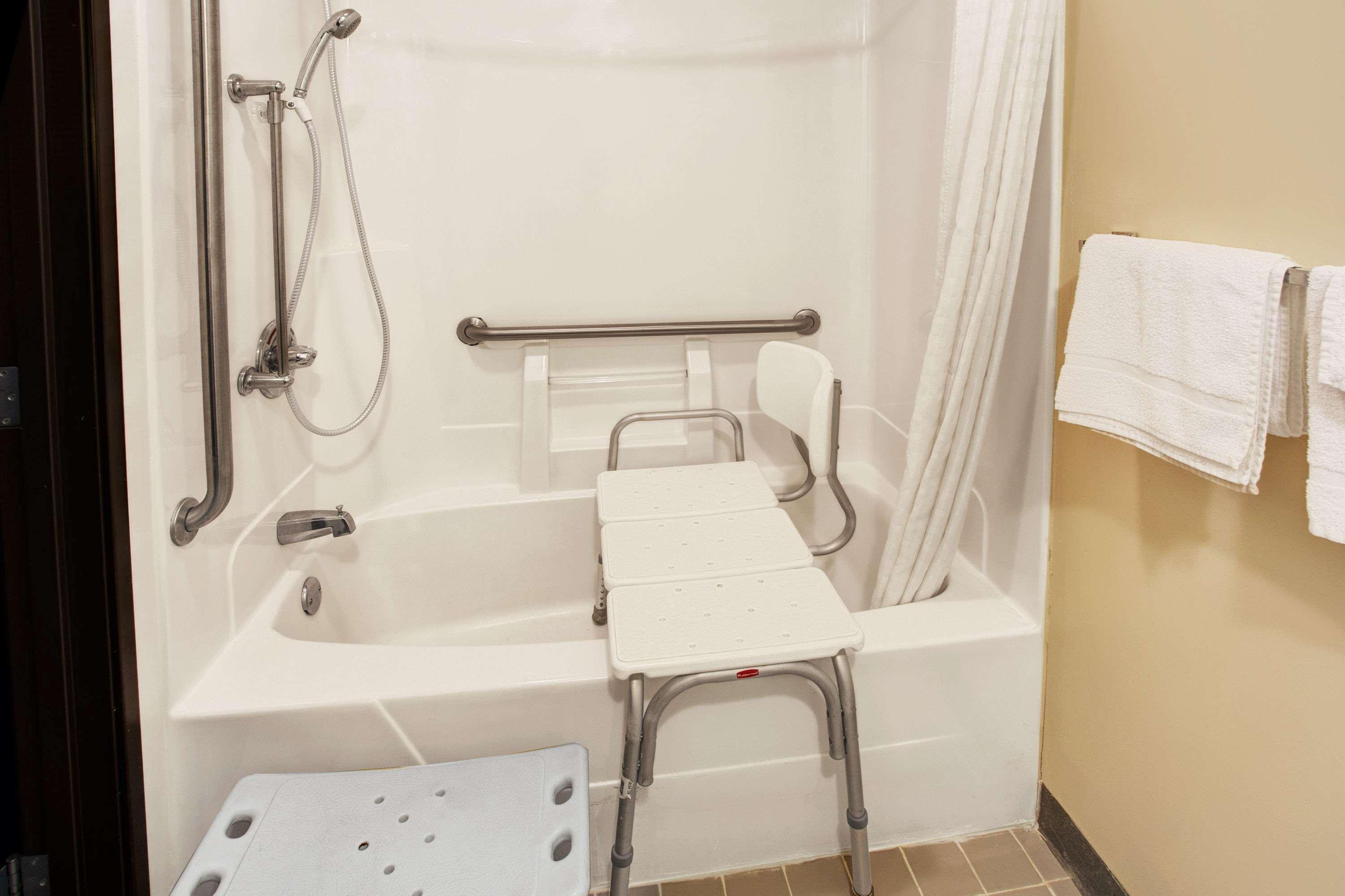 Super 8 By Wyndham Heath/newark Hotel Heath